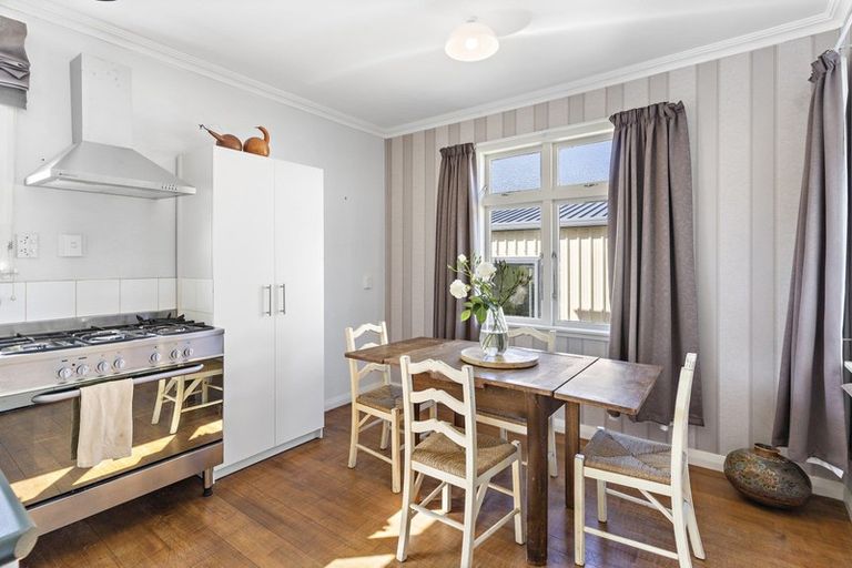 Photo of property in 28 Raglan Street, Lansdowne, Masterton, 5810