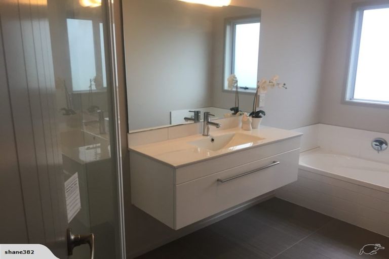 Photo of property in 65b Simpson Road, Papamoa Beach, Papamoa, 3118