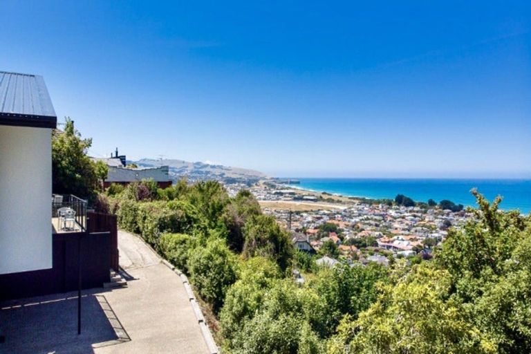 Photo of property in 38 Seaview Terrace, Kew, Dunedin, 9012