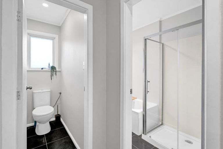 Photo of property in 68 Wallath Road, Westown, New Plymouth, 4310