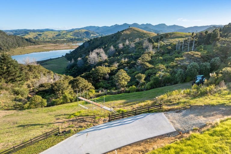Photo of property in 409 The Drive, Whangamata, 3620
