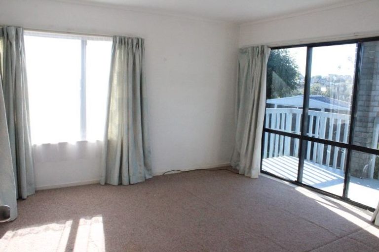 Photo of property in 1/18 Kenwick Place, Burswood, Auckland, 2013