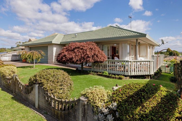 Photo of property in 10 Ridgemount Terrace, Welcome Bay, Tauranga, 3112