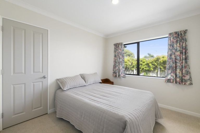 Photo of property in 20 Ian Peter Way, Otaki, 5512