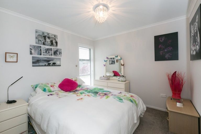 Photo of property in 19 Percy Berry Place, Havelock North, 4130