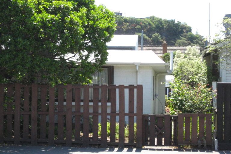 Photo of property in 16 Hardwicke Street, Sumner, Christchurch, 8081