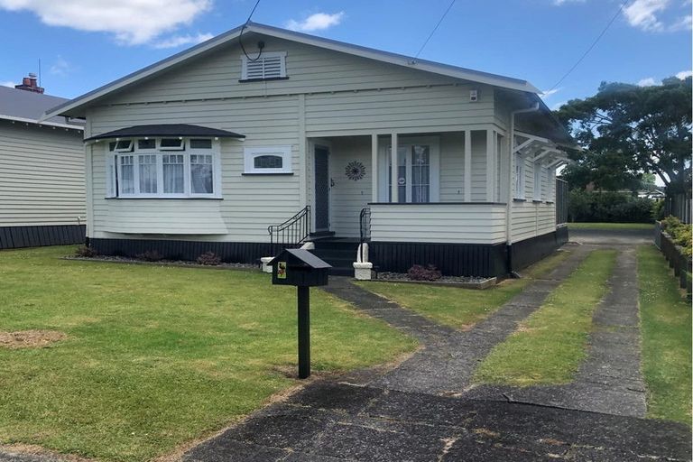 Photo of property in 7 Shortland Street, Regent, Whangarei, 0112