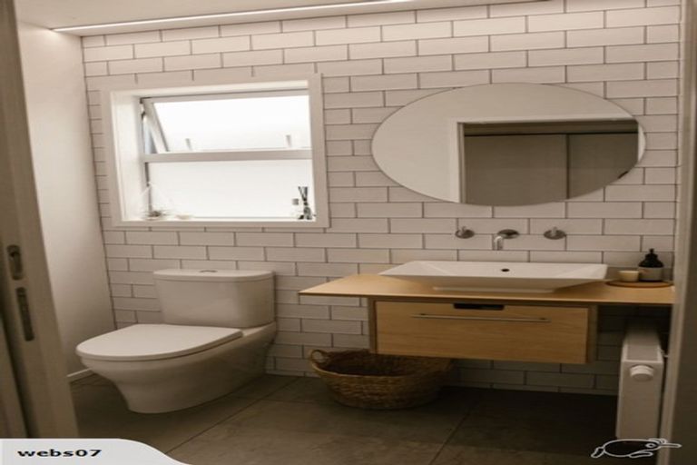 Photo of property in 36a Tasman Parade, Oakura, 4314