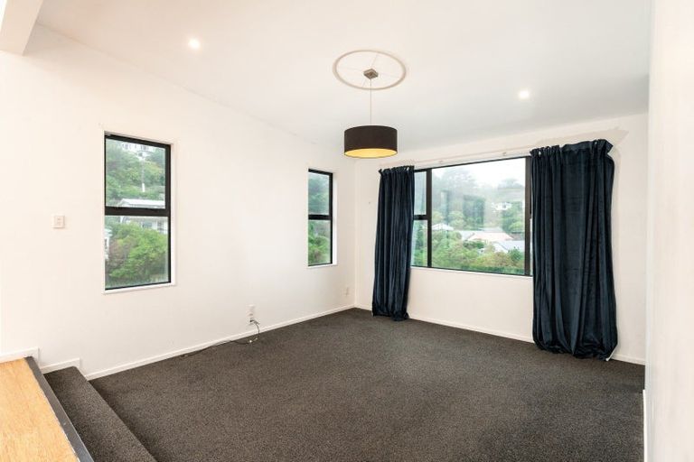 Photo of property in 55 Jackson Street, Island Bay, Wellington, 6023