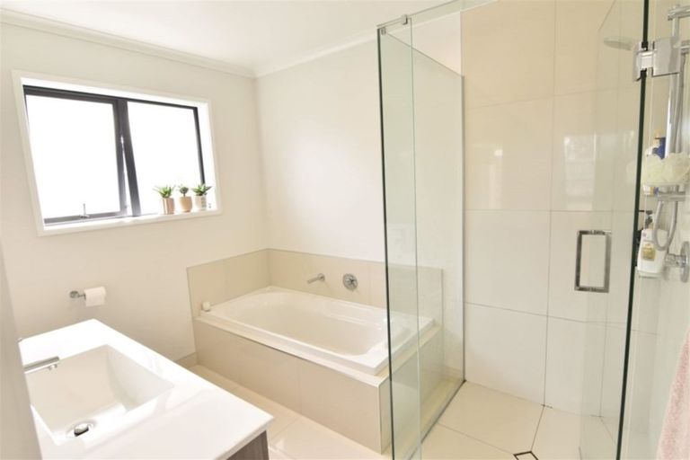 Photo of property in 8 Four Peaks Drive, Wigram, Christchurch, 8025