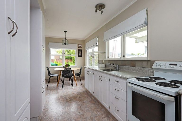 Photo of property in 32 Plunket Street, Tamatea, Napier, 4112