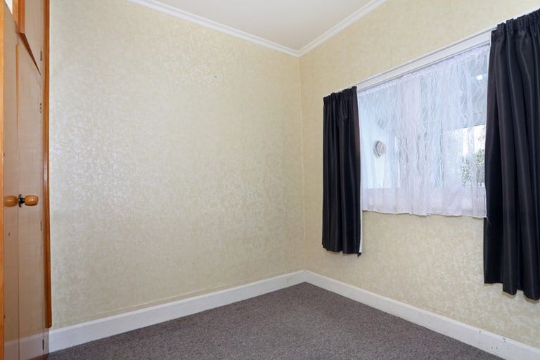 Photo of property in 46 Bridge Street, Bulls, 4818