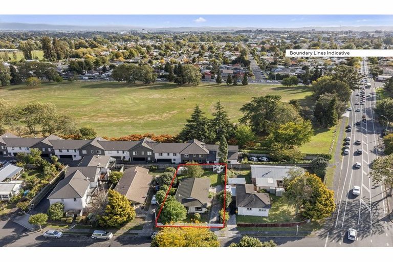 Photo of property in 2 Page Place, Hamilton East, Hamilton, 3216