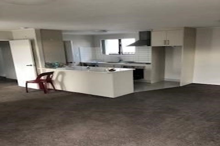 Photo of property in 5/1 Rebecca Rise, Weymouth, Auckland, 2103