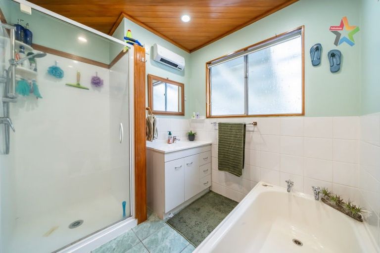 Photo of property in 30 Matthews Road, Wainuiomata, Lower Hutt, 5014