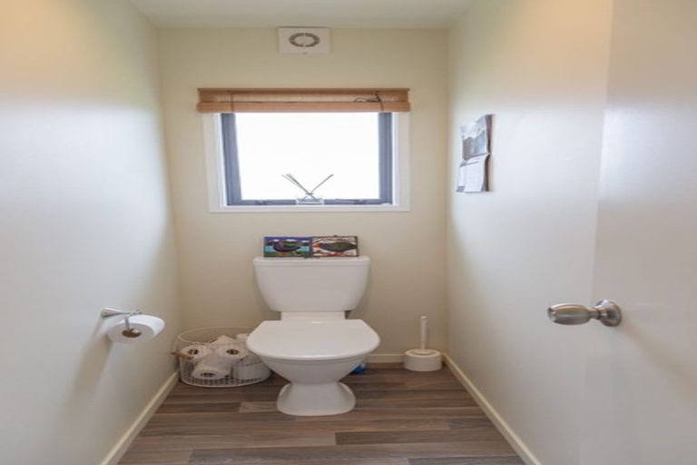 Photo of property in 10 Ngahana Place, Turangi, 3334