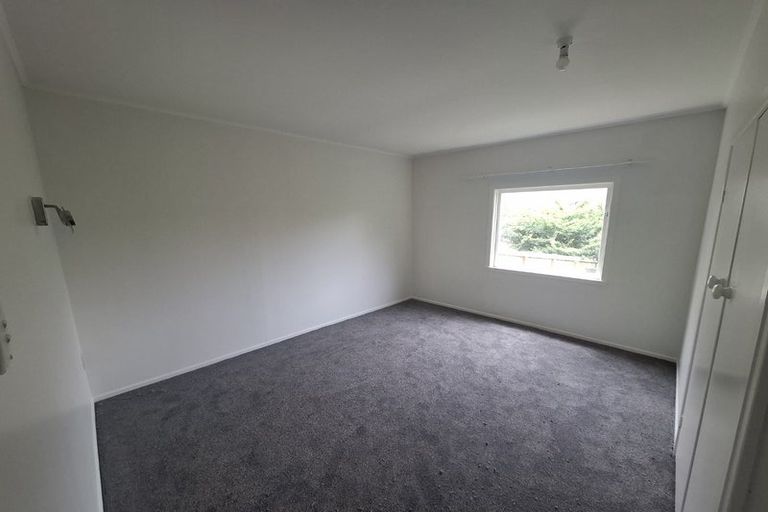 Photo of property in 41 Derwent Crescent, Titirangi, Auckland, 0604