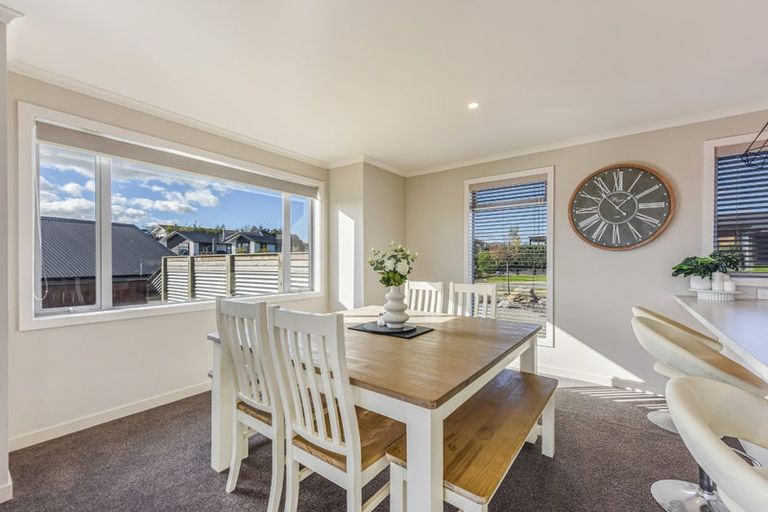 Photo of property in 42 Katania Heights, Brightwater, 7022