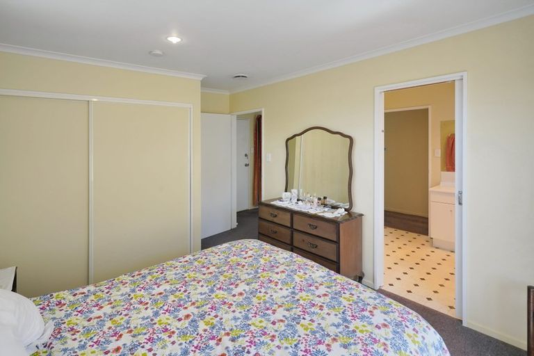 Photo of property in 20 School Road, Woodend, 7610