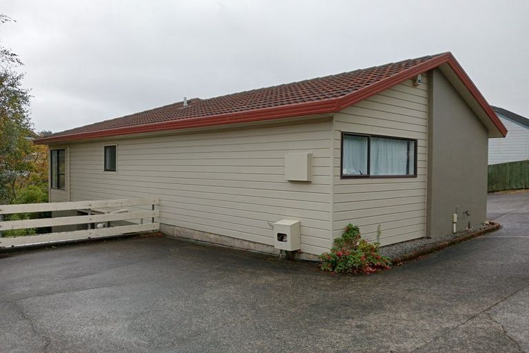 Photo of property in 32b Sailmaker Close, Whitby, Porirua, 5024