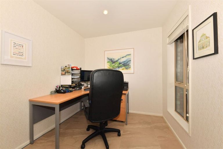 Photo of property in 16a Hadlow Place, Burnside, Christchurch, 8041