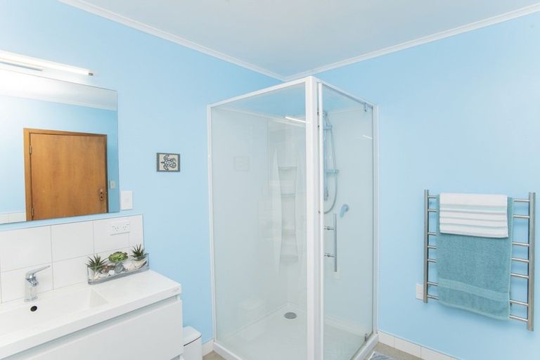 Photo of property in 74 Gaddums Hill Road, Outer Kaiti, Gisborne, 4010