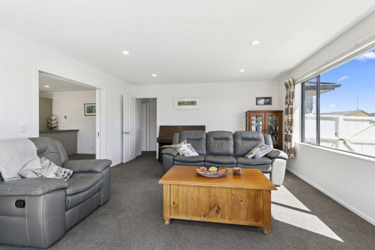 Photo of property in 9 Ashwood Street, Woodridge, Wellington, 6037