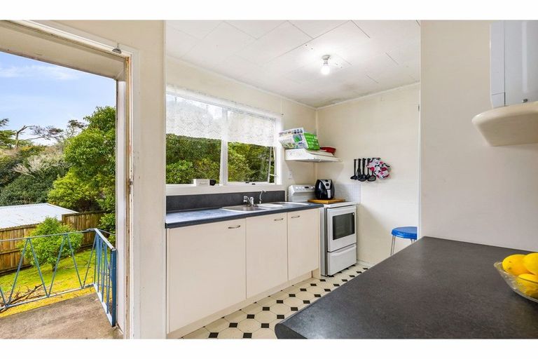 Photo of property in 23 Contessa Drive, Glenfield, Auckland, 0629