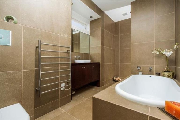 Photo of property in 3 Grove Road, Devonport, Auckland, 0624