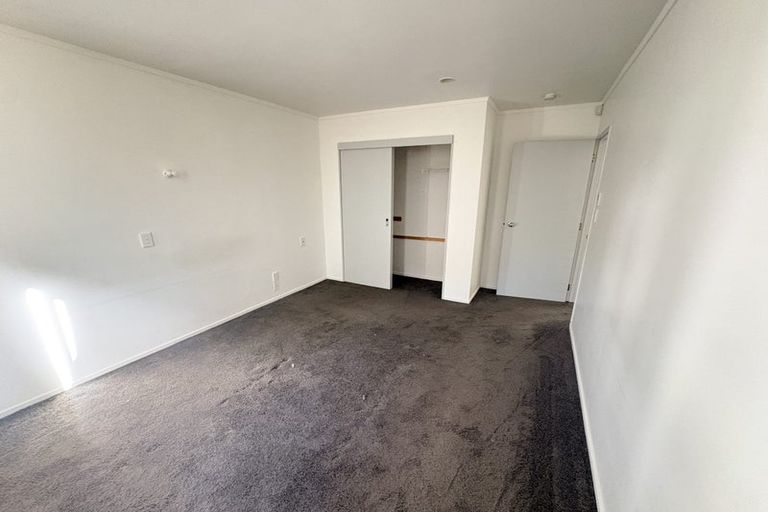 Photo of property in 1/2 Tainui Terrace, Mangere Bridge, Auckland, 2022