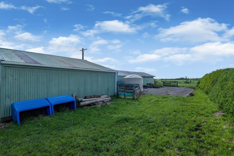 Photo of property in 306 Pungarehu Road, Pungarehu, 4685