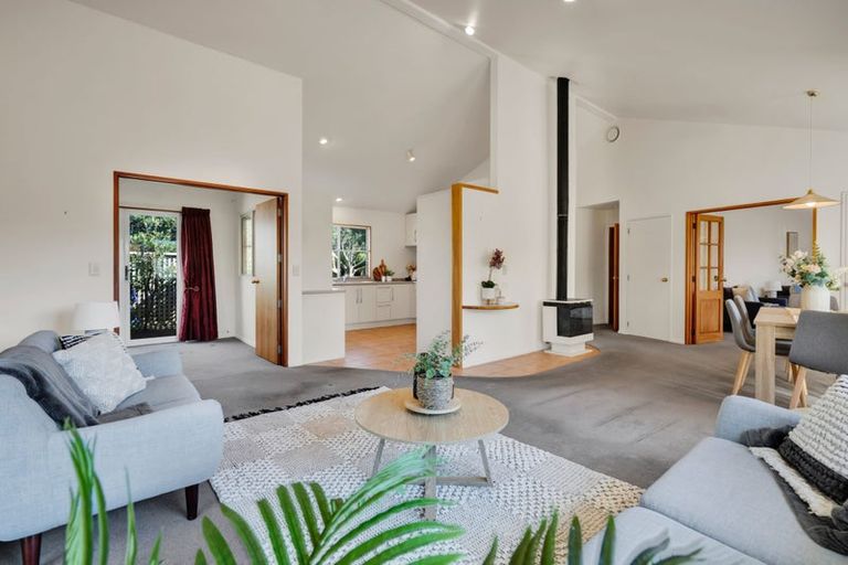 Photo of property in 363b Mangorei Road, Merrilands, New Plymouth, 4312