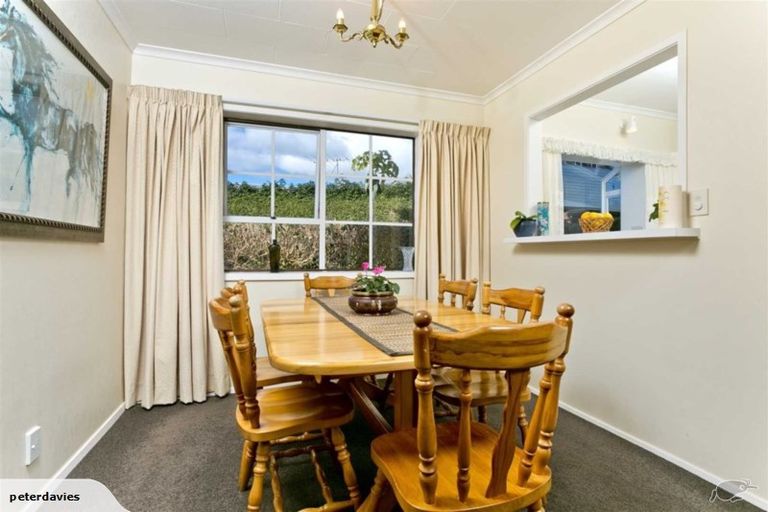 Photo of property in 2/4 Frater Avenue, Milford, Auckland, 0620