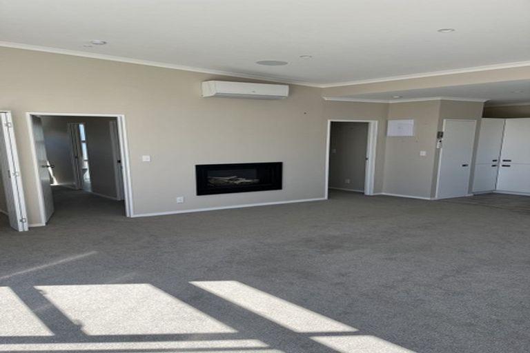 Photo of property in 15a Esther Street, Martinborough, 5711