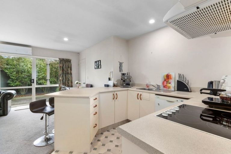 Photo of property in 17e Division Street, Riccarton, Christchurch, 8041