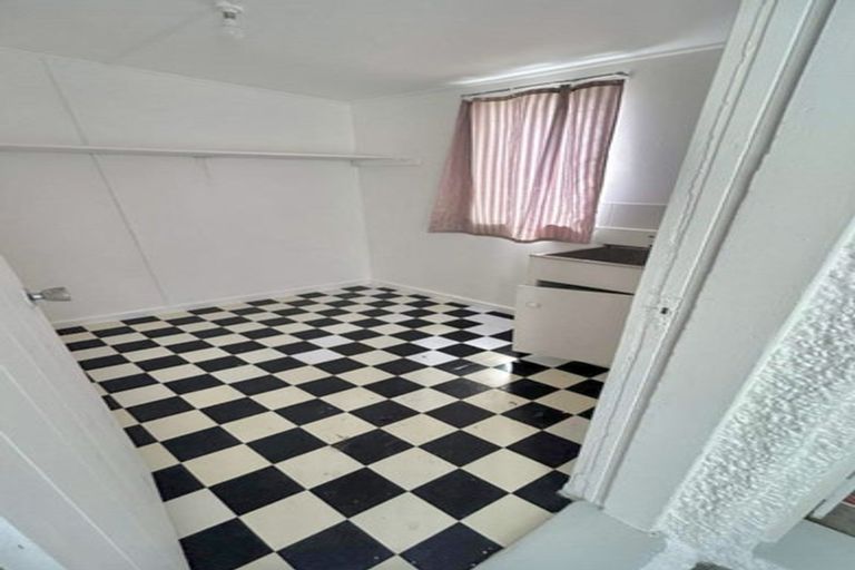 Photo of property in 146 Randwick Road, Moera, Lower Hutt, 5010