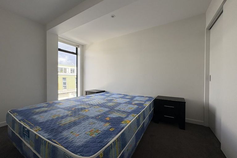 Photo of property in Nouvo Apartments, 3j/21 Rugby Street, Mount Cook, Wellington, 6021