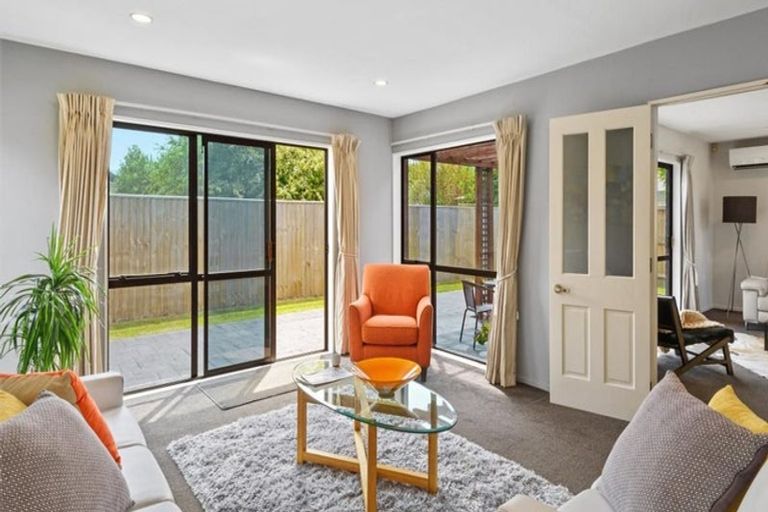 Photo of property in 12 Thoresby Mews, Avonhead, Christchurch, 8042