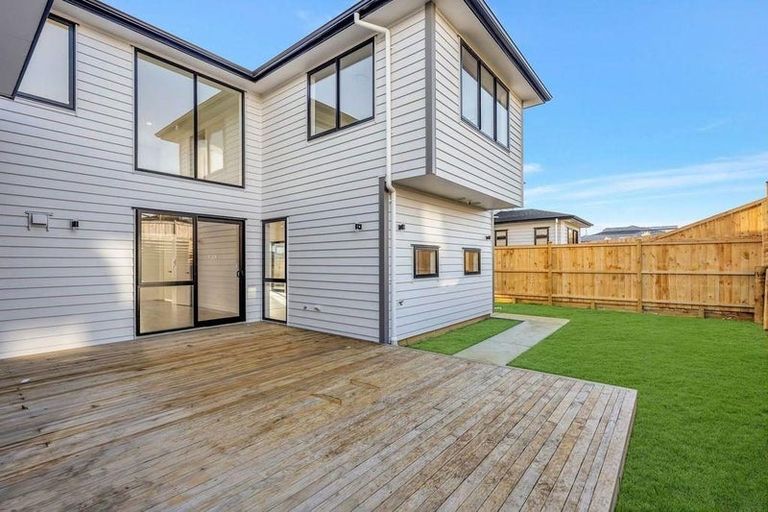 Photo of property in 14 Whawhaki Road, Beachlands, Auckland, 2018