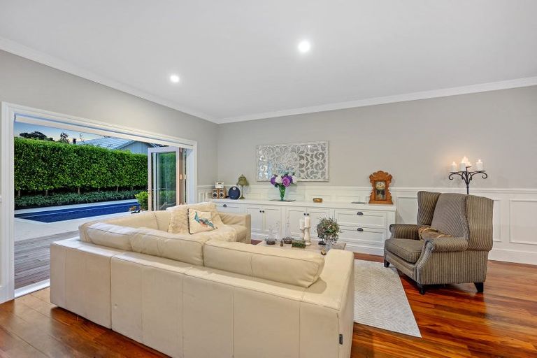 Photo of property in 4a Birchwood Grove, Greenhithe, Auckland, 0632