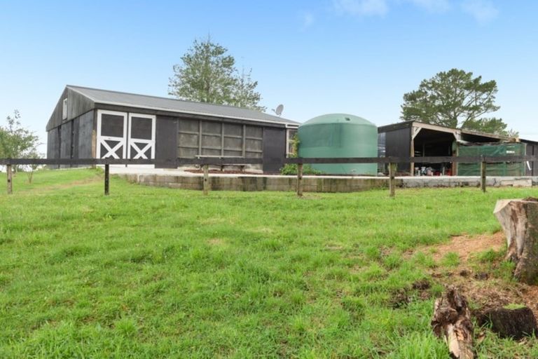 Photo of property in 11 Sarona Park Drive, Omanawa, Tauranga, 3171