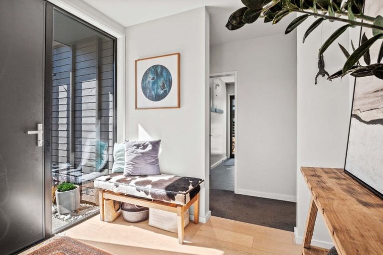 Photo of property in 5 Parera Lane, Jacks Point, Queenstown, 9371