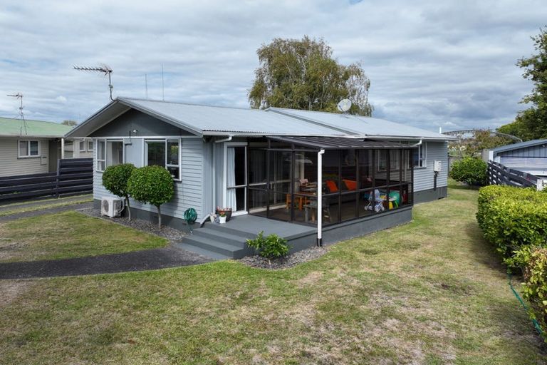 Photo of property in 93 Collins Road, Melville, Hamilton, 3206