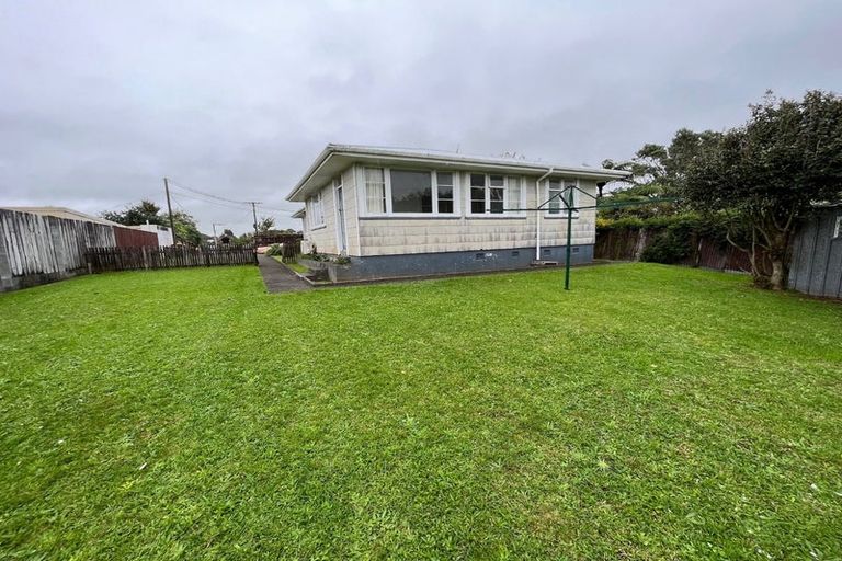 Photo of property in 1/12a Walsh Road, Westown, New Plymouth, 4310