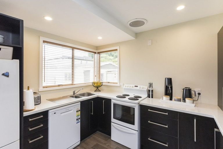 Photo of property in 9 Joseph Street, West End, Palmerston North, 4412