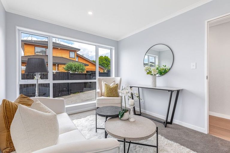 Photo of property in 123c Forrest Hill Road, Forrest Hill, Auckland, 0620