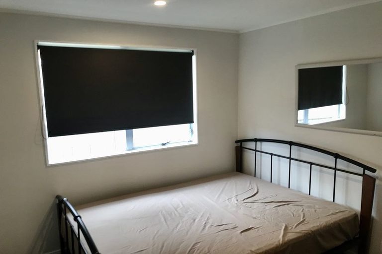 Photo of property in 2/77 Luanda Drive, Ranui, Auckland, 0612