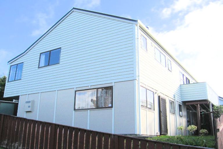 Photo of property in 21 Glen Alton Avenue, Paparangi, Wellington, 6037