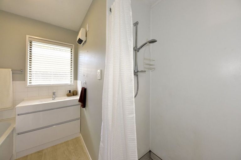 Photo of property in 2/3 Wanstead Place, Woolston, Christchurch, 8062