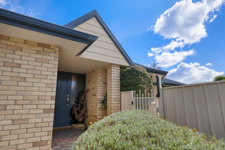 Photo of property in 1 Fenwick Crescent, Cromwell, 9310